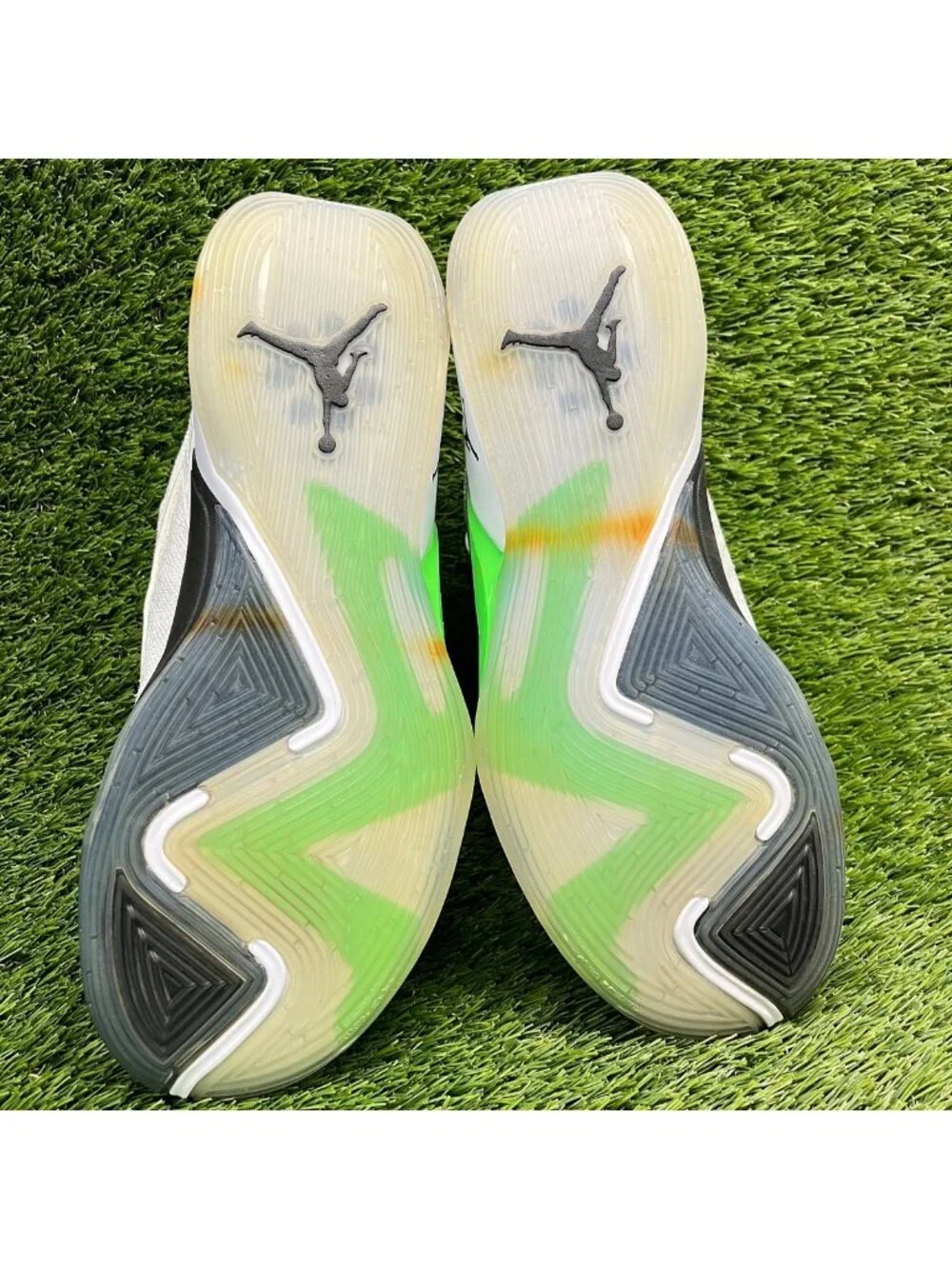 Nike Air Jordan Luka 2 Mens Size 10.5 White Athletic Basketball Shoes Sneakers